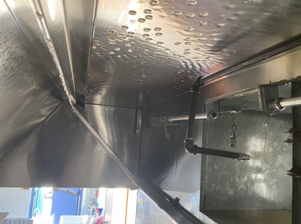 post work picture of restaurant hood cleaning job.